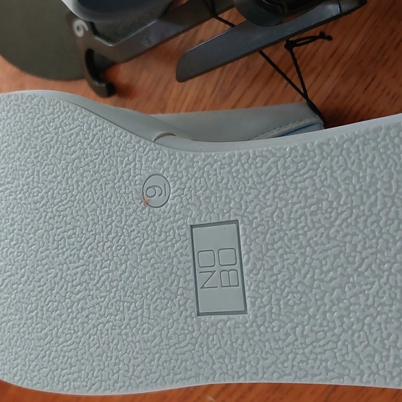 No Boundries Sandals Sz 9light blue. - Picture 7 of 12